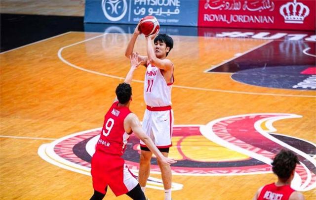 开云-窗口期NBA总决赛焦点战；尼斯完成体检；引发热议；更衣室氛围转暖(s10总决赛全程回放)